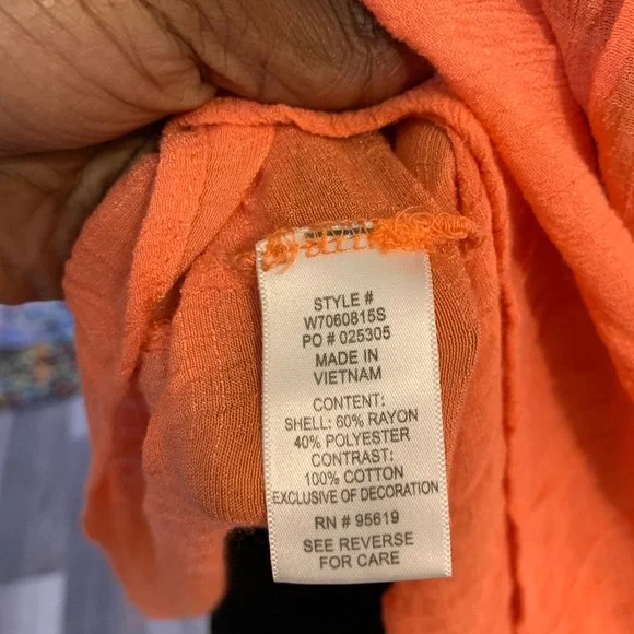 Studio women JPR womn’s blouse size 1X - Picture 7 of 7